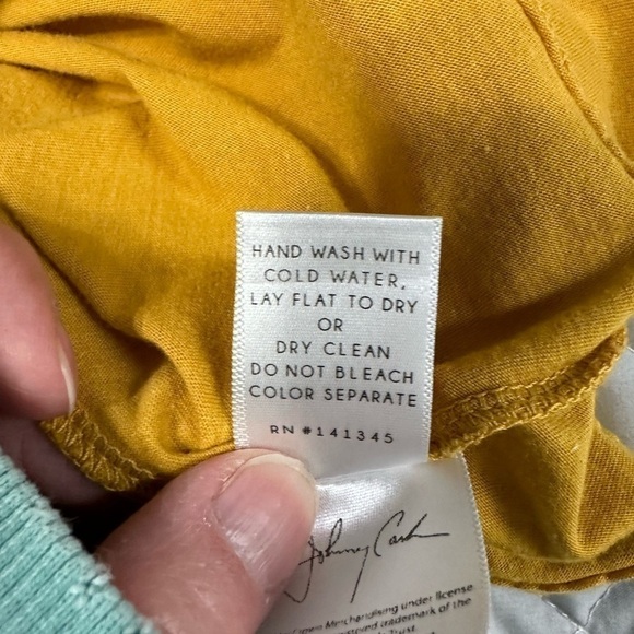 DAYDREAMER Johnny Cash Boots Boyfriend Tee, Size Small - Picture 10 of 11